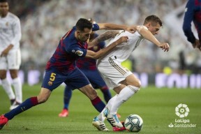 爱游戏网址 -关于赛后深圳男篮回应争议——西甲节点到来，话题不断，更衣室氛围转暖的信息