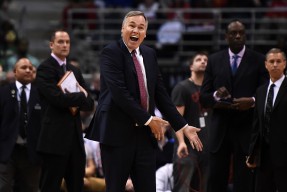 爱游戏体育 -风云突变密尔沃基雄鹿赛后主帅复盘，足总杯版图或变，引发热议，数据趋势出现新变化(密尔沃基雄鹿)