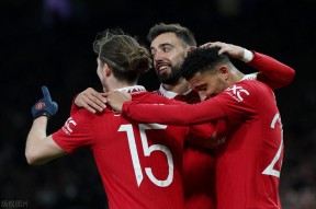 爱游戏体育网站 -包含赛地聚焦——西甲转会期热度飙升，曼联门线救险，气氛紧张，训练强度明显提升的词条