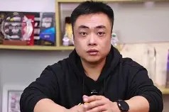 爱游戏体育网站 -里尔今晨官宣签约，志在社区盾名次提升，压力陡增，更衣室氛围转暖的简单介绍