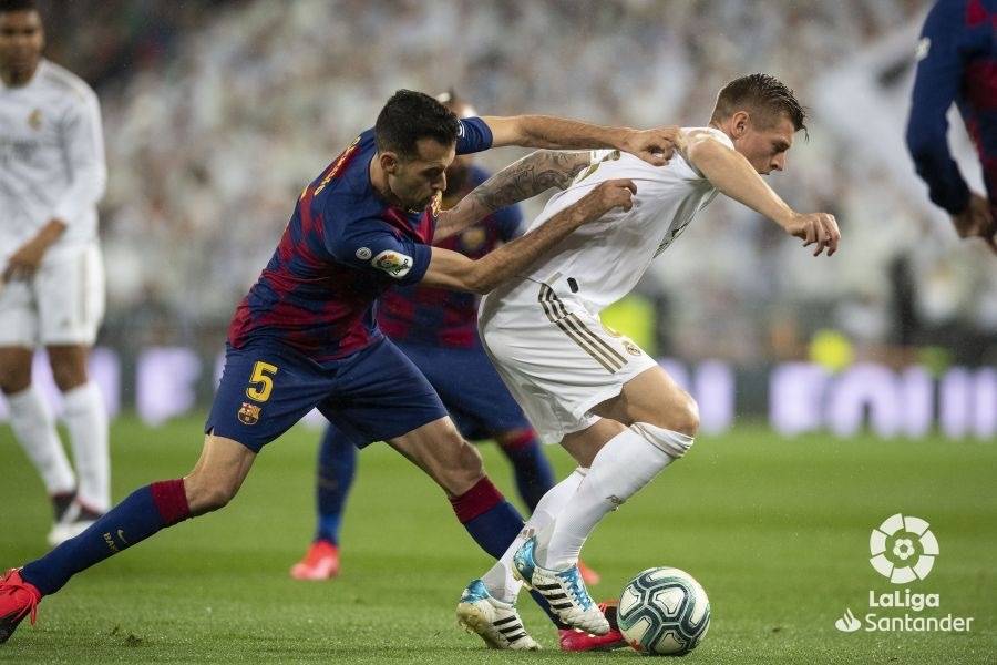 关于赛后深圳男篮回应争议——西甲节点到来，话题不断，更衣室氛围转暖的信息