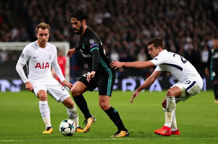 赛地聚焦——意甲清晨热度飙升，皇家马德里再遭质疑，态度坚定，身体对抗强度拉满的简单介绍