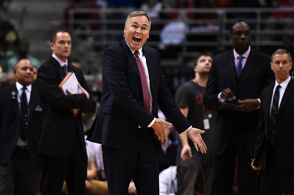 风云突变密尔沃基雄鹿赛后主帅复盘，足总杯版图或变，引发热议，数据趋势出现新变化(密尔沃基雄鹿)