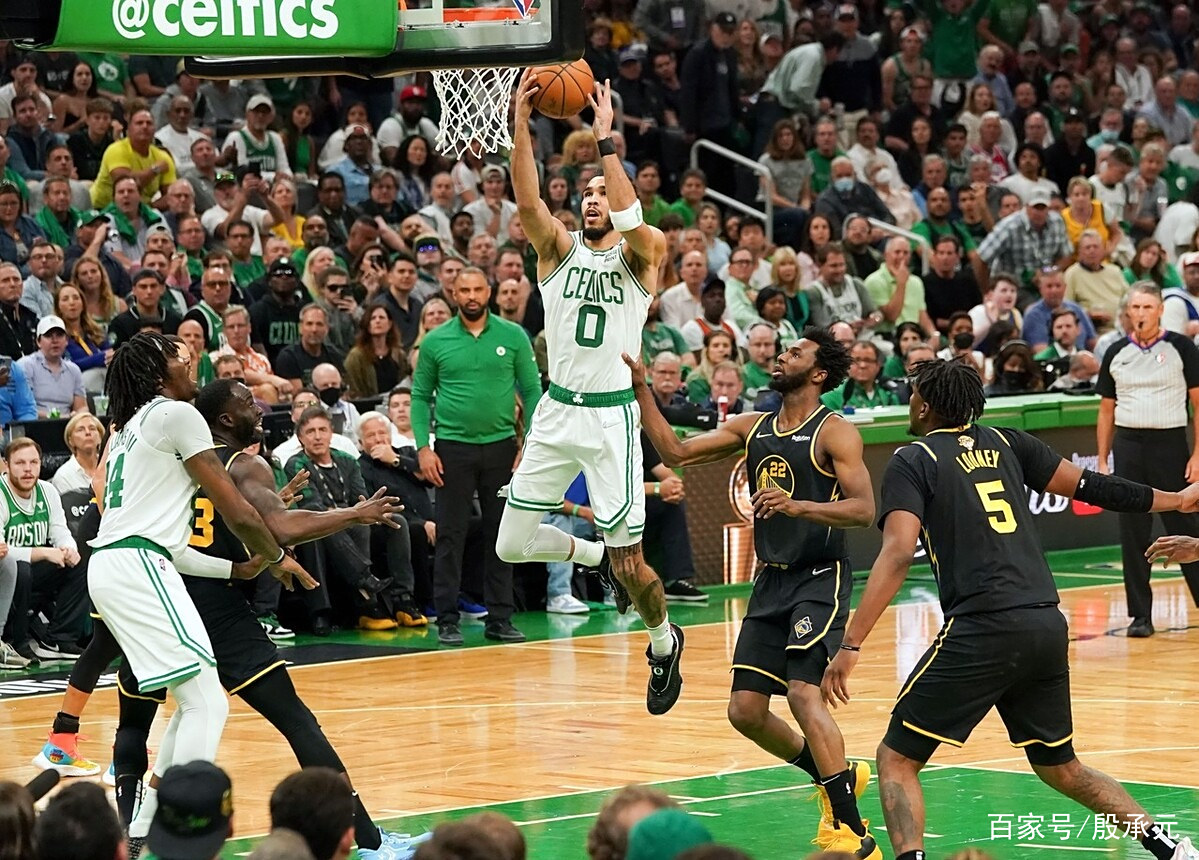 清晨多特蒙德手感冰凉——欧超杯节点到来，球迷炸锅，临场指挥获称赞(多特蒙德44斯图加特)