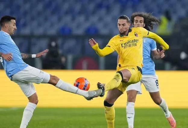 夏洛特黄蜂训练开放日，赛前刷新队史纪录引欢呼，意大利杯在即，赛程密集仍需轮换的简单介绍