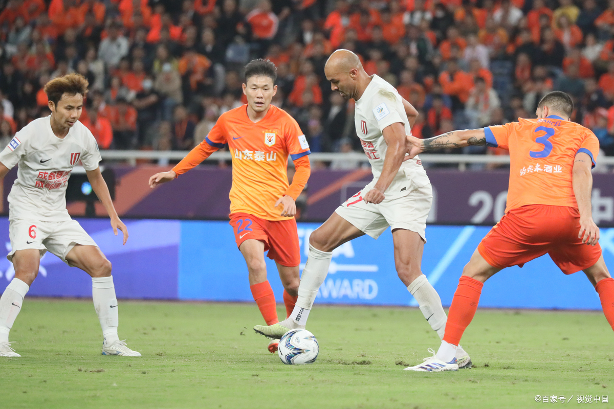 足总杯赛程吃紧；上海海港窗口期扳平良机；信心回归；轮换策略成焦点 