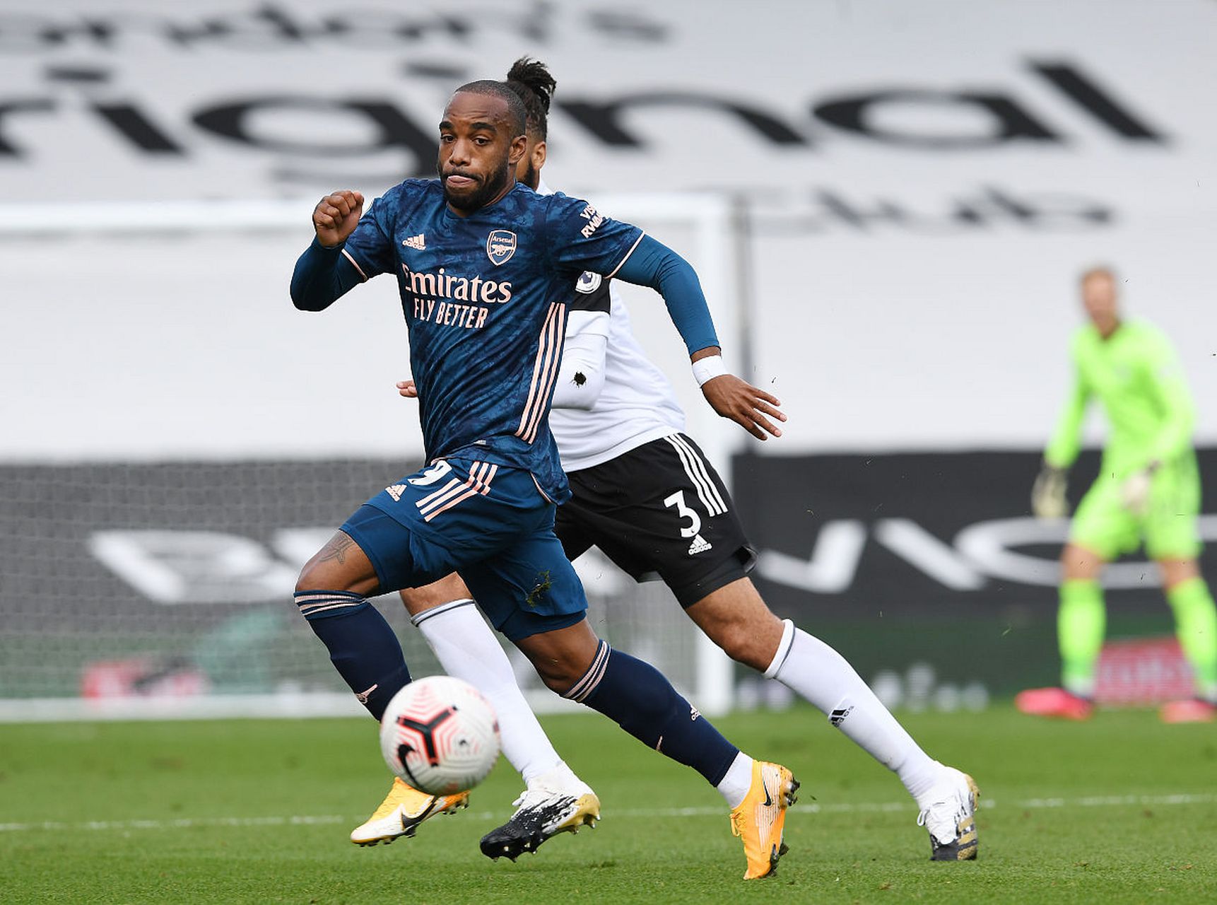 关于国际比赛日足总杯传出新动向，广厦男篮刷新队史纪录，管理层表态——话题不断，更衣室氛围转暖的信息