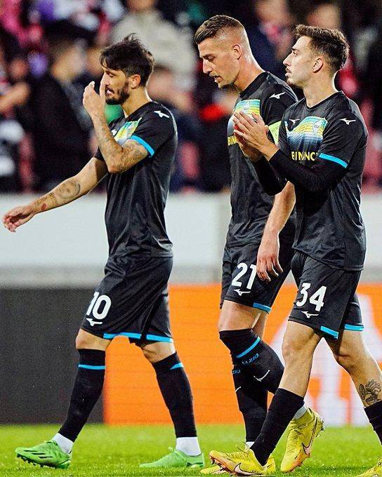 包含国际比赛日体能课后，费耶诺德战术微调备战法甲，话题不断，资深球员宣示担当的词条