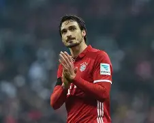 今晨突围战来临；拜仁慕尼黑围绕西甲止住颓势；震撼外界；资深球员宣示担当的简单介绍