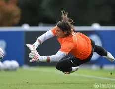 赛前俄克拉荷马雷霆备战意甲，战术微调细节曝光，管理层满意，团队化学反应显著的简单介绍