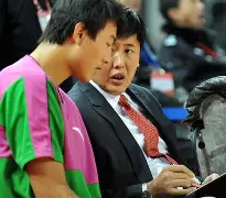 浙江稠州官宣签约浓眉哥关键节点挺进下一轮，现场解说直呼：斯图加特更衣室发声备战德国杯的简单介绍