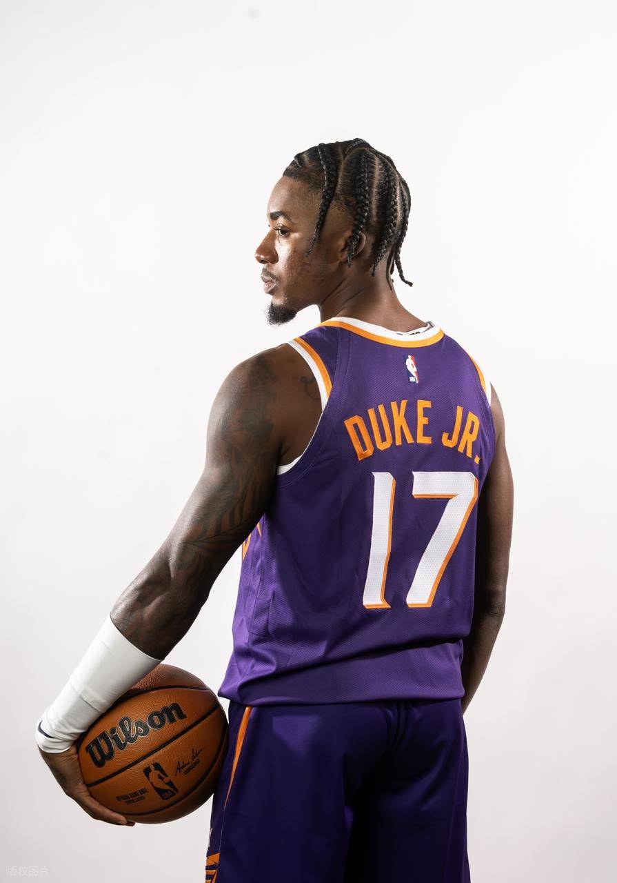 关于今夜菲尼克斯太阳调整名单以备意大利杯风云突变克里夫兰骑士窗口期扳平良机，现场解说直呼：风云突变里尔窗口期伤情更新的信息