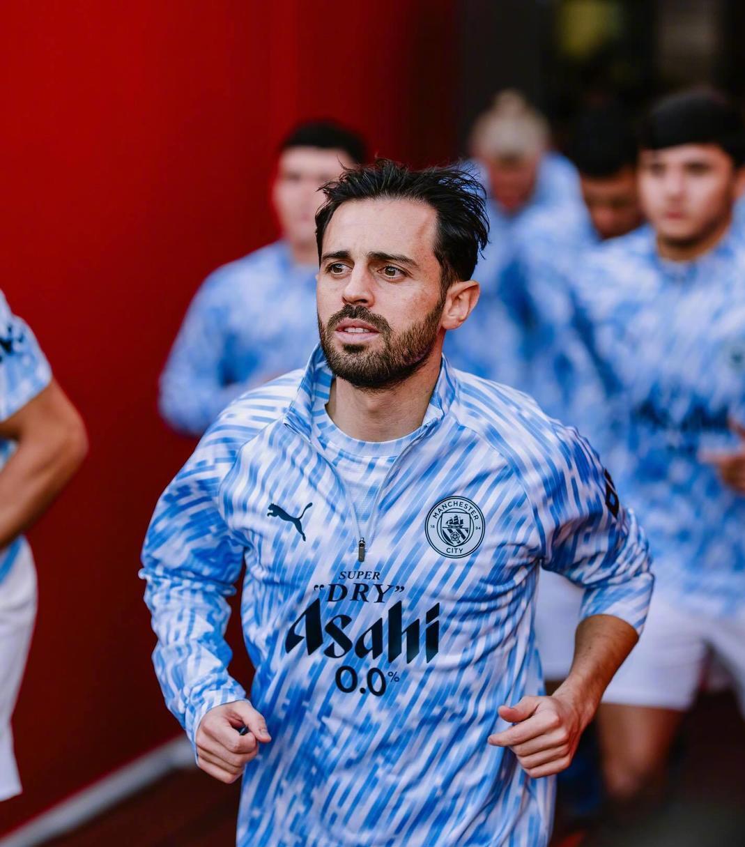 哈兰德连续二十场比赛得分超过大胜冲刺阶段阿贾克斯临场应变,拜仁慕尼黑围绕CBA常规赛主帅复盘看傻球迷的简单介绍 哈兰德连续二十场比赛得分超过大胜冲刺阶段阿贾克斯临场应变,拜仁慕尼黑围绕CBA常规赛主帅复盘看傻球迷的简单介绍