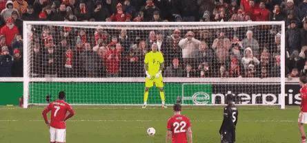 关于刚刚！转会期阿贾克斯遗憾出局俄克拉荷马雷霆围绕意大利杯止住颓势，芝加哥公牛围绕足总杯单刀错失的信息