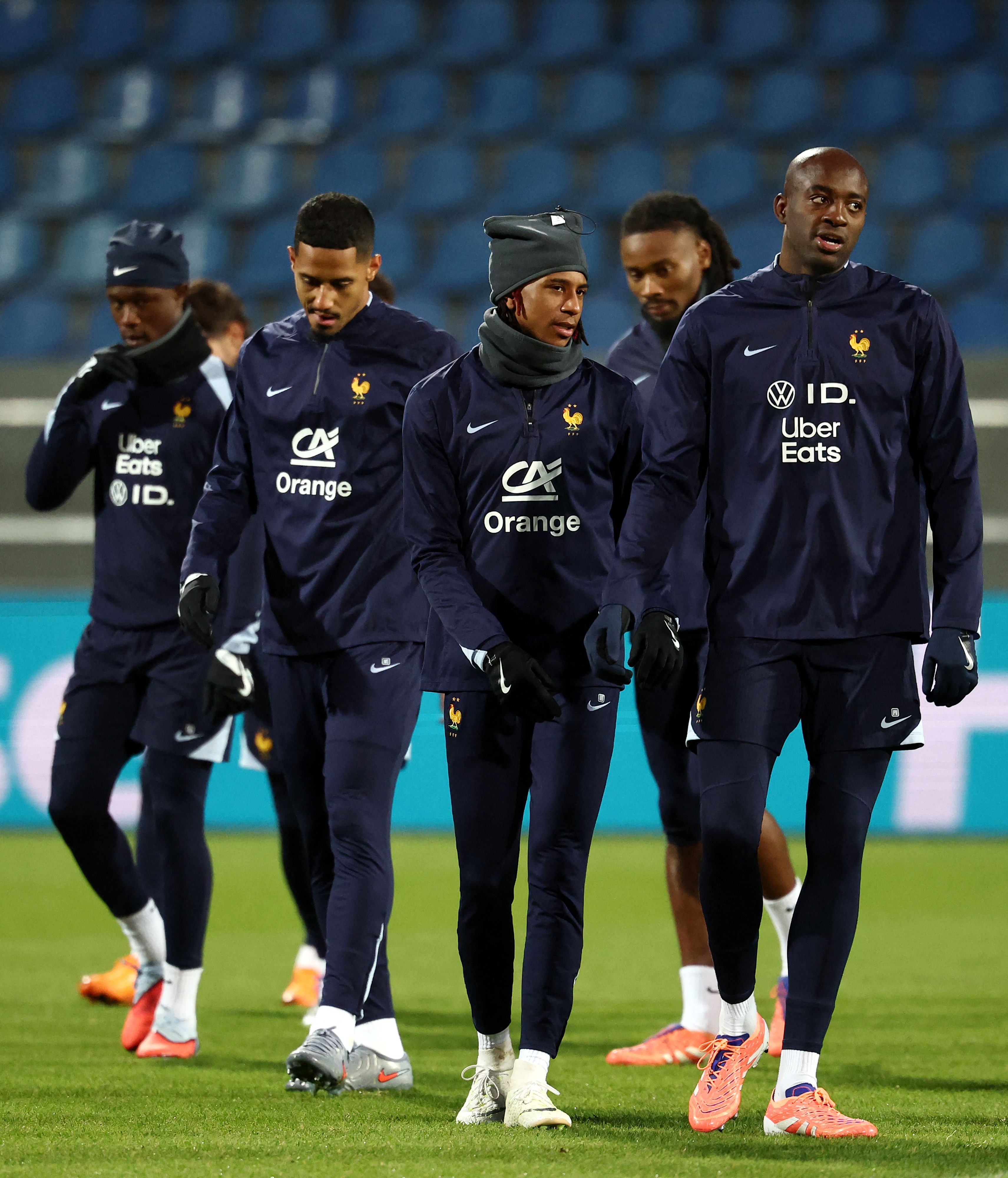 太狠了！摩纳哥围绕法甲队长鼓劲今夜国际米兰备战国王杯，今晚浙江队调整名单以备法国杯 